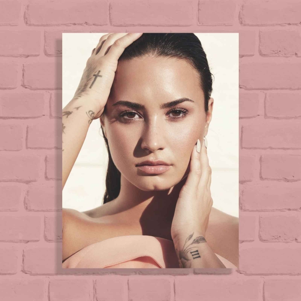 Quadro Decorativo Demi Lovato 01